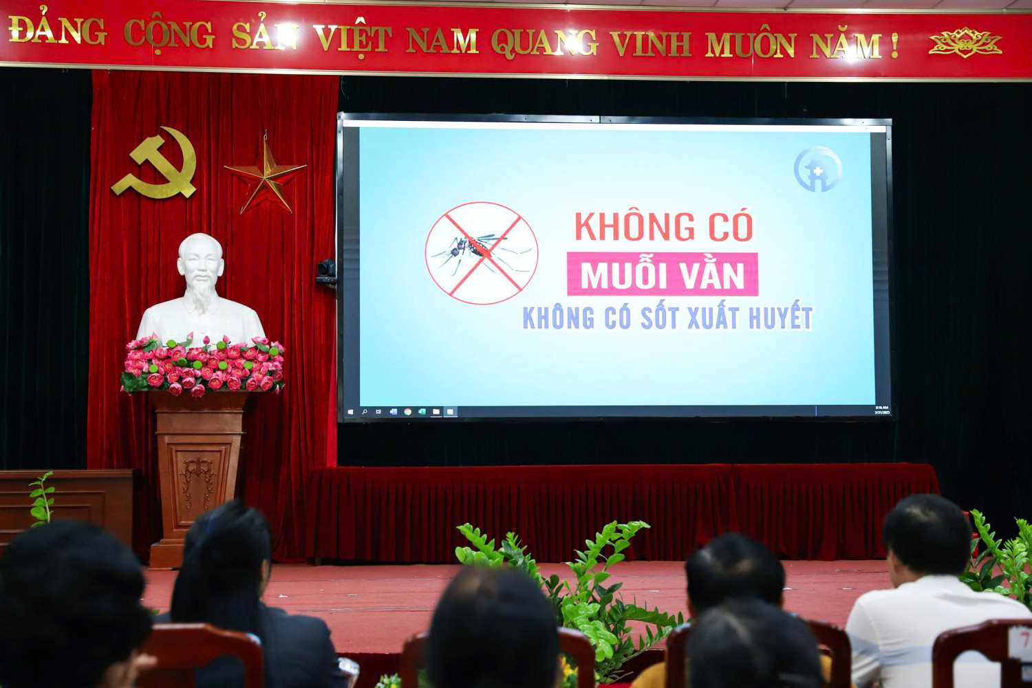 TRUNG TÂM Y TẾ TỔ CHỨC HƯỞNG ƯNG NGÀY ASEAN PHÒNG CHỐNG SỐT XUẤT HUYẾT